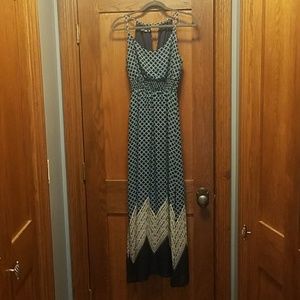Blue pattern maxi dress
